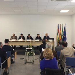 Presentación de los servicios del Puerto de Huelva a empresarios jiennenses.