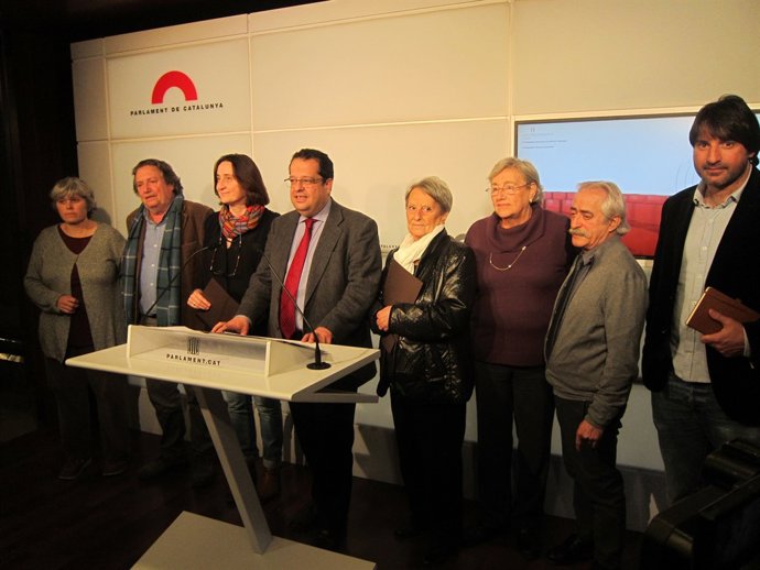 Membres del Pacte Nacional pel Referèndum, encapçalats per J.I.Elena