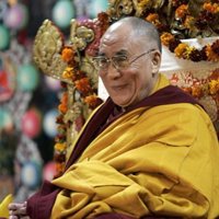 Pekín califica al Dalai Lama de "actor engañoso" por decir que los líderes chinos no tienen cerebro