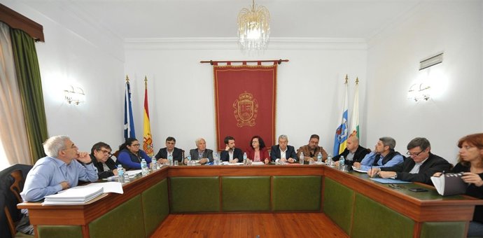 Nota De Prensa Y Fotografías: Isla Baja Consorcio