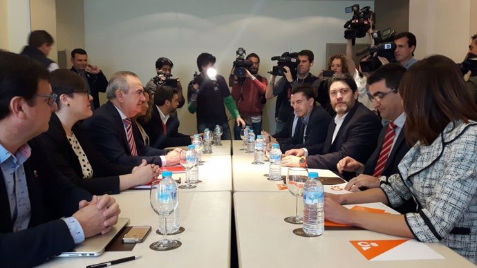 Reunión entre Ciudadanos y PSOE, Rafael González Tovar y Miguel Sánchez