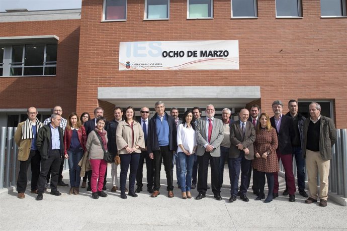 Inauguración oficial del IES '8 de Marzo' de Castro 