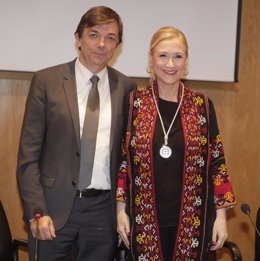 Cifuentes y el rector de la Complutense, Carlos Andradas