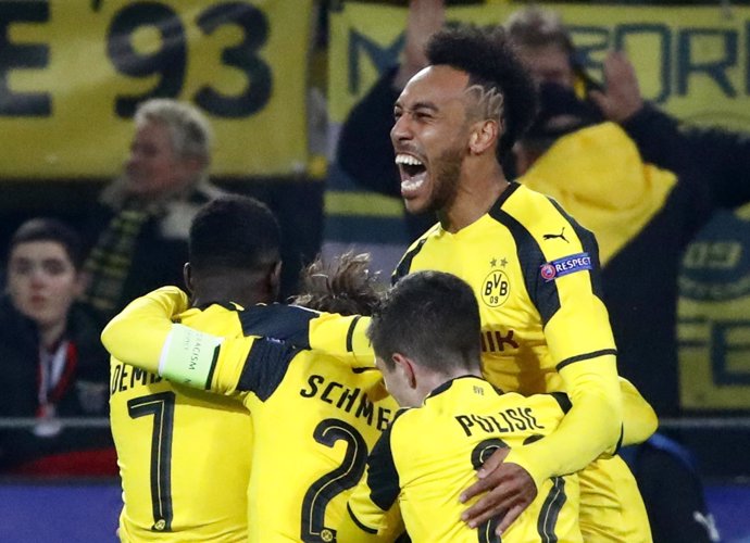 Aubameyang ajusticia al Benfica y mete al Dortmund en cuartos