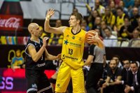 El Iberostar Tenerife se clasifica para cuartos tras aplastar al PAOK