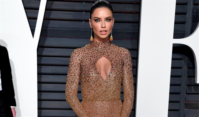 ADRIANA LIMA