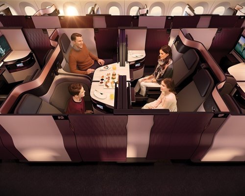 QATAR AIRWAYS PRESENTA  'QSUITE’