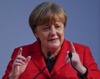 Merkel defiende que Europa "no debe atrincherarse" frente al proteccionismo