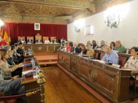 Diputación investigará contratos con Corsán y expedientes de Meseta-Ski