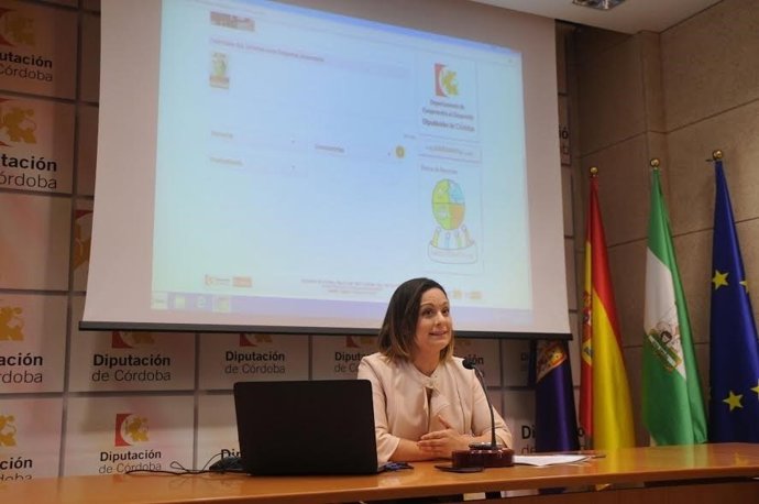 Guijarro presenta las actividades del Banco de Recursos