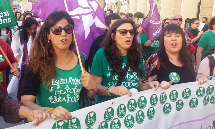 Teresa Rodríguez en manifestación por Educación