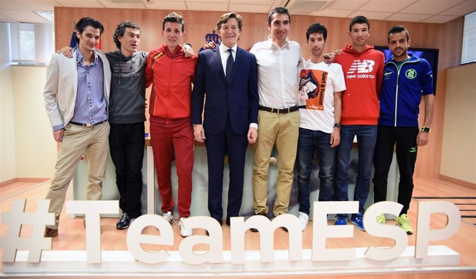 Higuero se despide acompañado de amigos