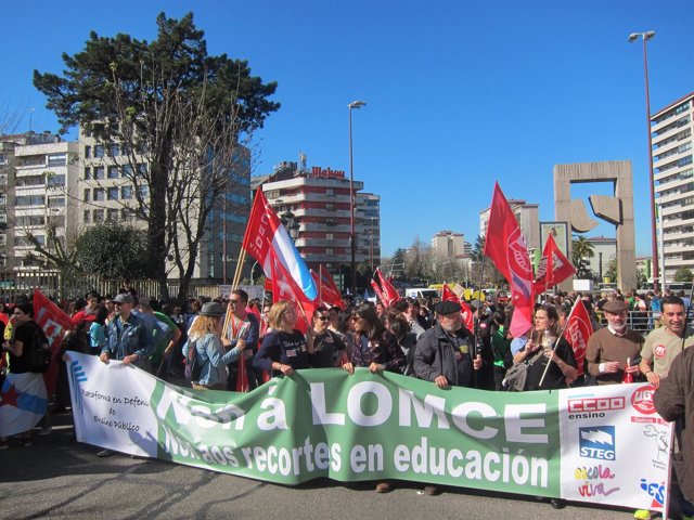 Manifestación contra la Lomce en Vigo          