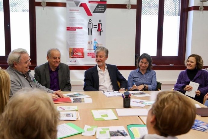 El alcalde en el centro de convivencia Terminillo