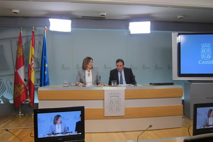 Valladolid. Marcos y Sáez Aguado tras el Consejo de Gobierno