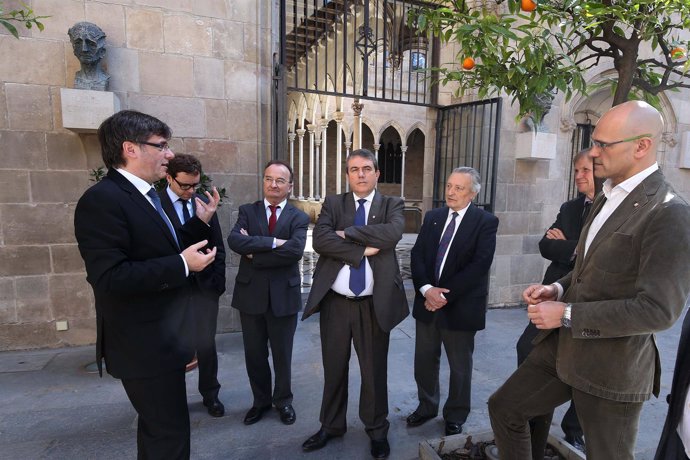 Puigdemont con diputados franceses