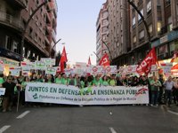 Varios miles de personas claman en Murcia por la educación pública y la derogación inmediata de la LOMCE