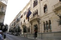 El PSOE pide cuentas al Gobierno por su veto a la ley balear de la tarifa plana área entre islas