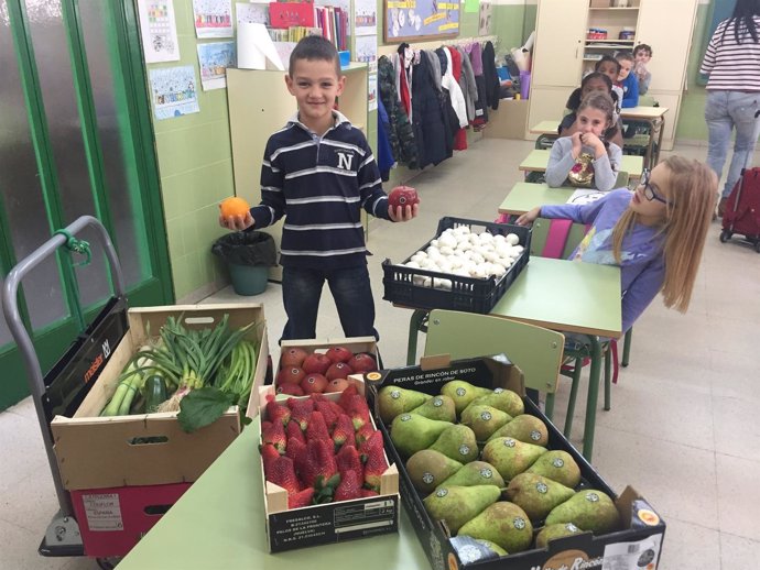 Lorenzo Ortega, alumnos del CEIP Duquesa de la Victoria gana concurso Frutirioja