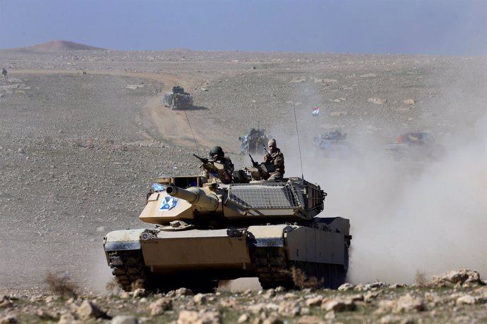Un carro de combate en la ofensiva sobre Mosul