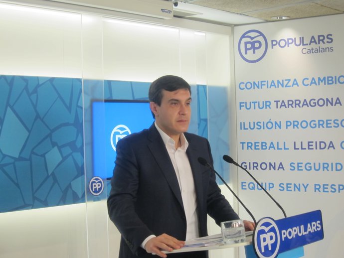 José Luis Ayllón (PP), en roda de premsa a Barcelona                       