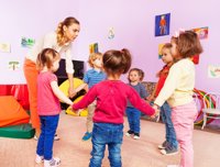 ¿Han de tener las escuelas infantiles igual consideración que el resto de centros?