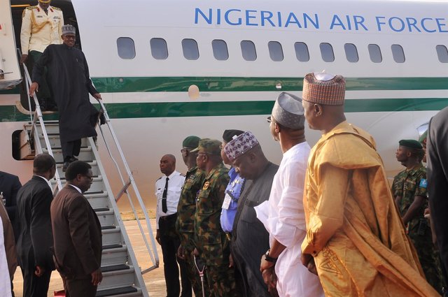 Muhammadu Buhari regresa a Nigeria