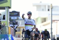 Sagan impone su clase en la tercera etapa de la Tirreno-Adriático