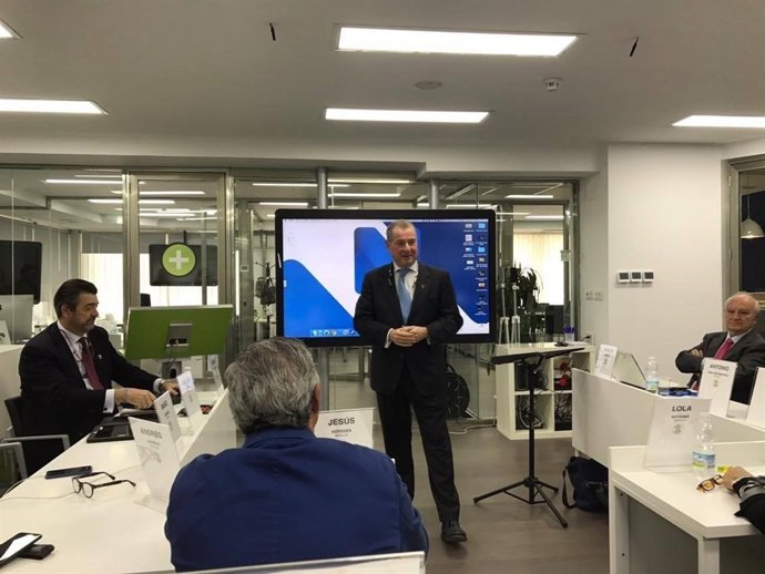 José Luis Jimeno presenta la nueva aula de formación de Noteges Consulting.