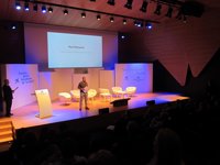 Los empleados de 'la Caixa' se convierten en voluntarios para ayudar a 28 entidades aragonesas