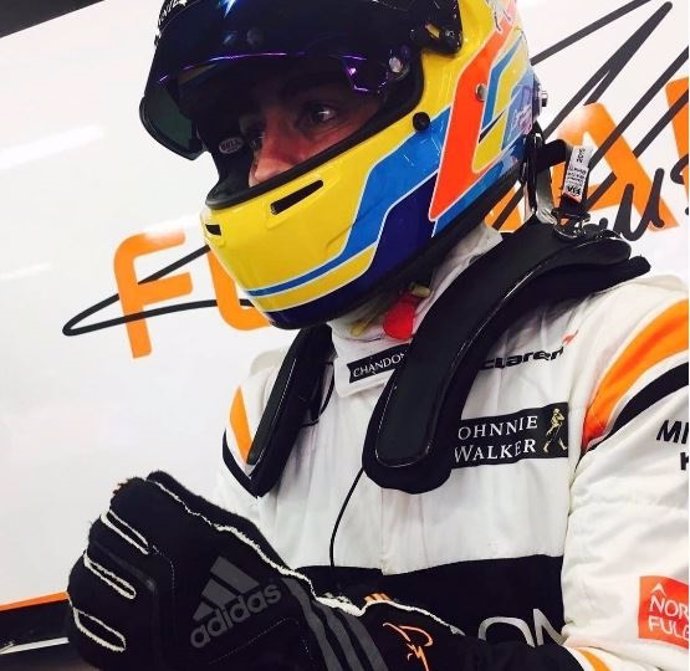 Fernando Alonso en los test de Montmeló 