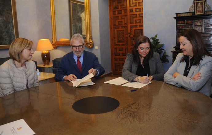 Iprodeco y la Cámara de Comercio de Córdoba firman un acuerdo