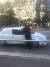 Alberto Fernández (PP) lamenta la reaparición de limpiacristales por la "laxitud" de Colau