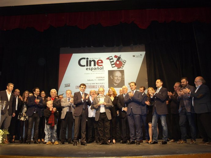 Entrega del premio Miguel Picazo a Emilio Gutiérrez Caba