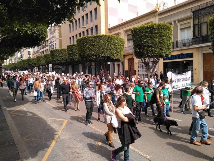 Movilización por una mejor sanidad en Almería