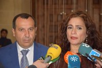 Montero, "absolutamente convencida" de que Díaz podría compatibilizar la Presidencia de la Junta y el liderazgo del PSOE