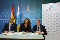 la Caixa y el Gobierno de Canarias renuevan el programa de personas mayores en 29 centros de las islas