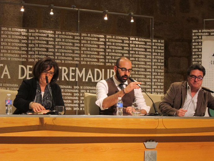 Sánchez, Calle y Carretero, en rueda de prensa        