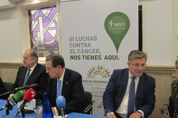 Valladolid. El gerente de Salud en el acto de la AECC