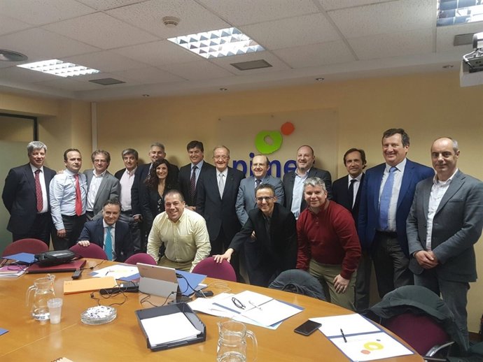 Pimec impulsa un clúster logístico para pymes