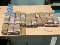 Dos detenidos con más de once kilos de hachís en su vehículo en la zona Norte de Granada