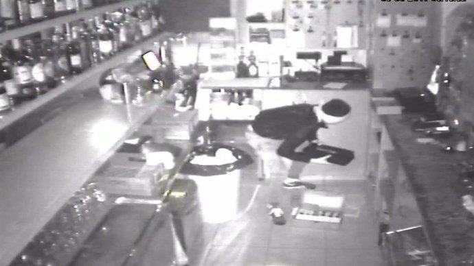 Tres detinguts per robar en una setmana en 27 comerços de Girona