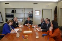 Ramos pide a Fomento un calendario de actuaciones para la línea férrea