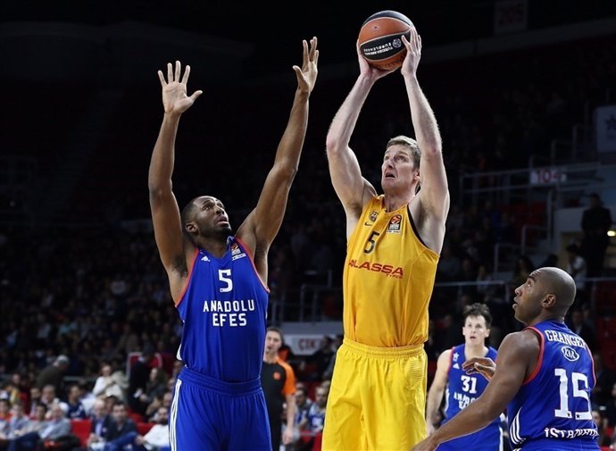 Justin Doellman Anadolu Efes Instanbul contra FC Barcelona Lasa 