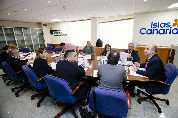 Pedro Ortega durante la Comisión Canaria de Seguimiento del Brexit