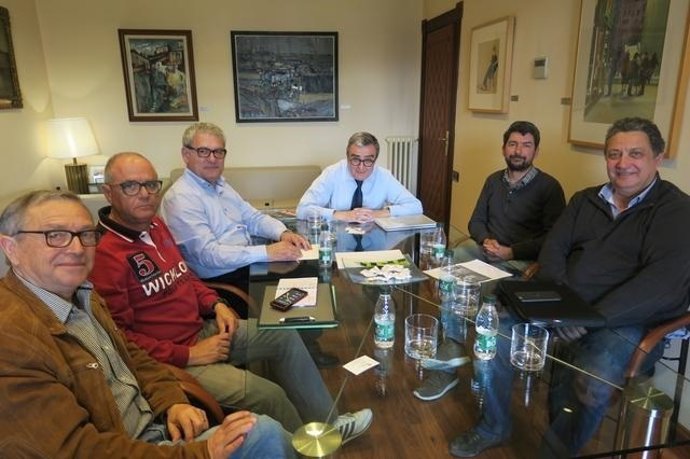 À.Ros i els copropietaris de Petrolis Independents i la Fed. FAV de Lleida