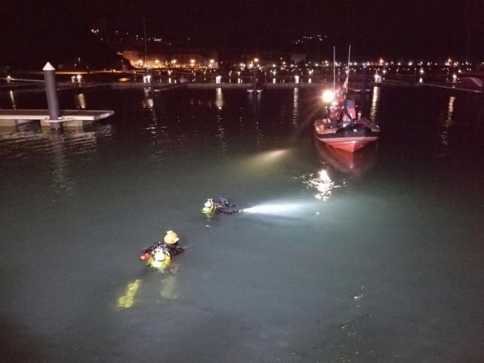 Rescate de los fallecidos en el Puerto de Laredo