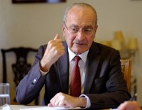 De la Torre, sobre el candidato a la Alcaldía: lo que se haga "será lo que mejor veamos para Málaga"