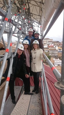 Visita a las obras de la iglesia Santa María la Mayor de Linares.
