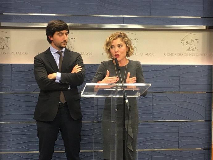 Toni Roldán y Marta Martín en el Congreso